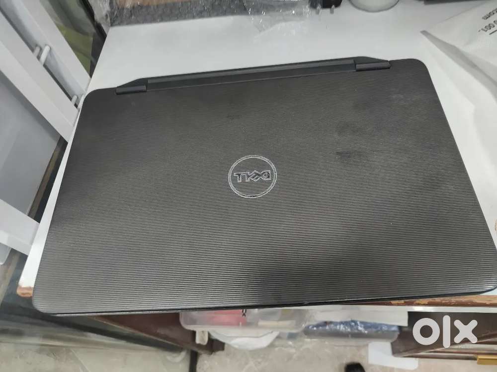 Dell Vostro 2520