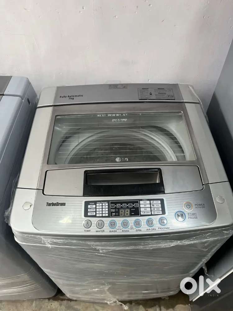 Washing machine automatic top load with warranty good condition