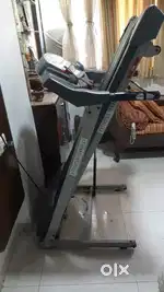 Treadmill running /walking machine