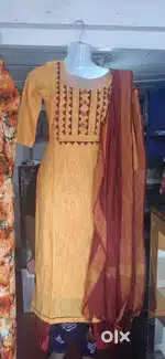 Stitched churidar