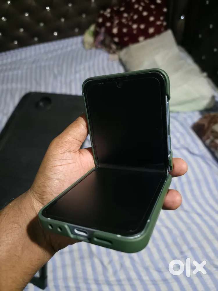 Samsung galaxy flip 6