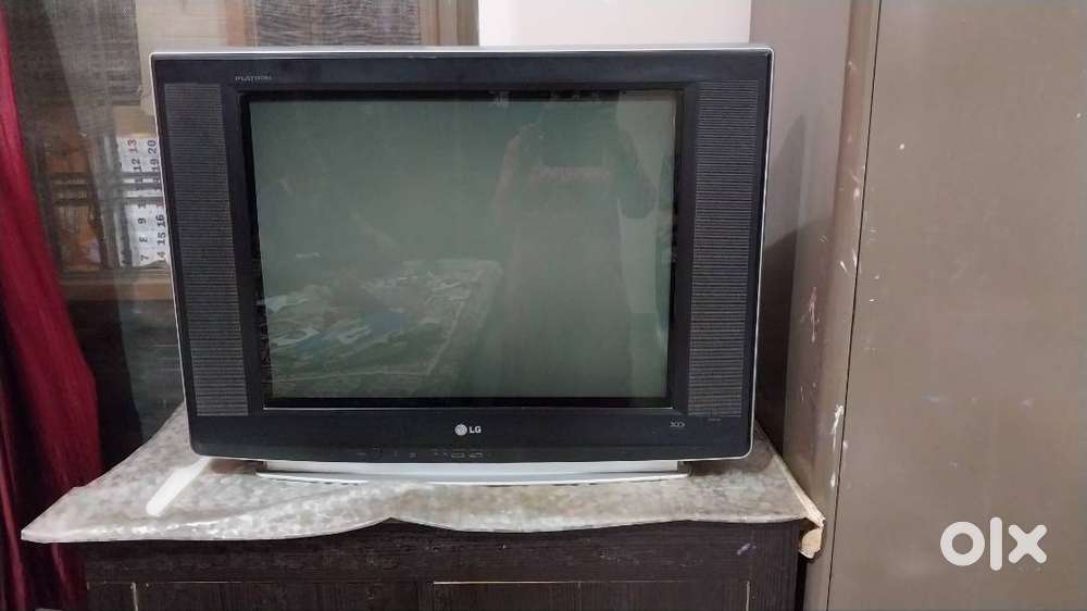 CRT television