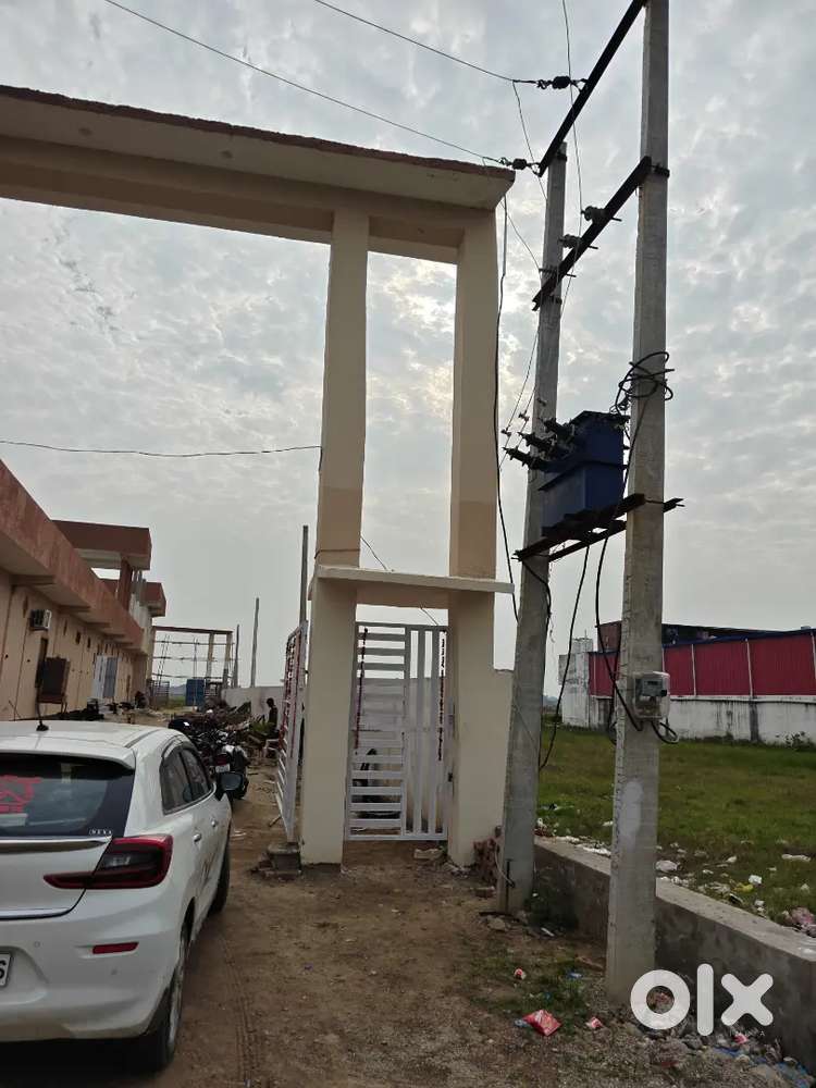 200 गज़ प्लॉट मात्र 12 लाख