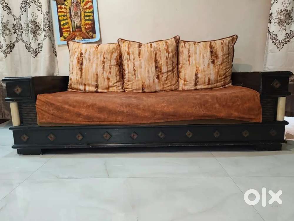 3+2+2 sofa set for sale