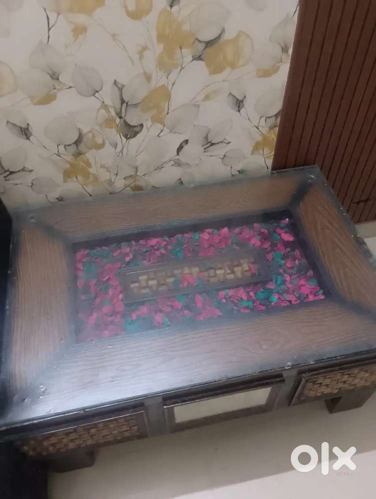Centre table
