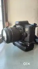 CANON EOS 750D CAMERA with Battery grip