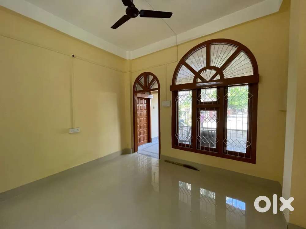 2 bhk part house for rent at zoo road