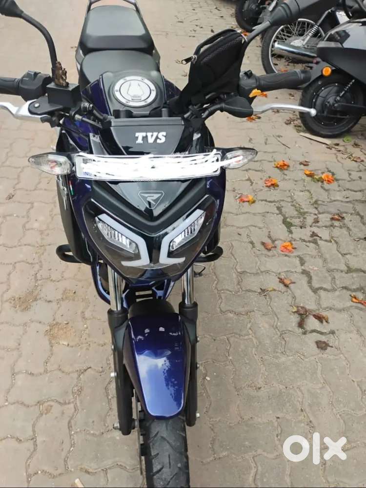 Good condition,only showroom service,no accidental