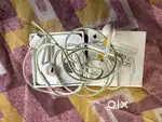Apple Earpods Lighting connector