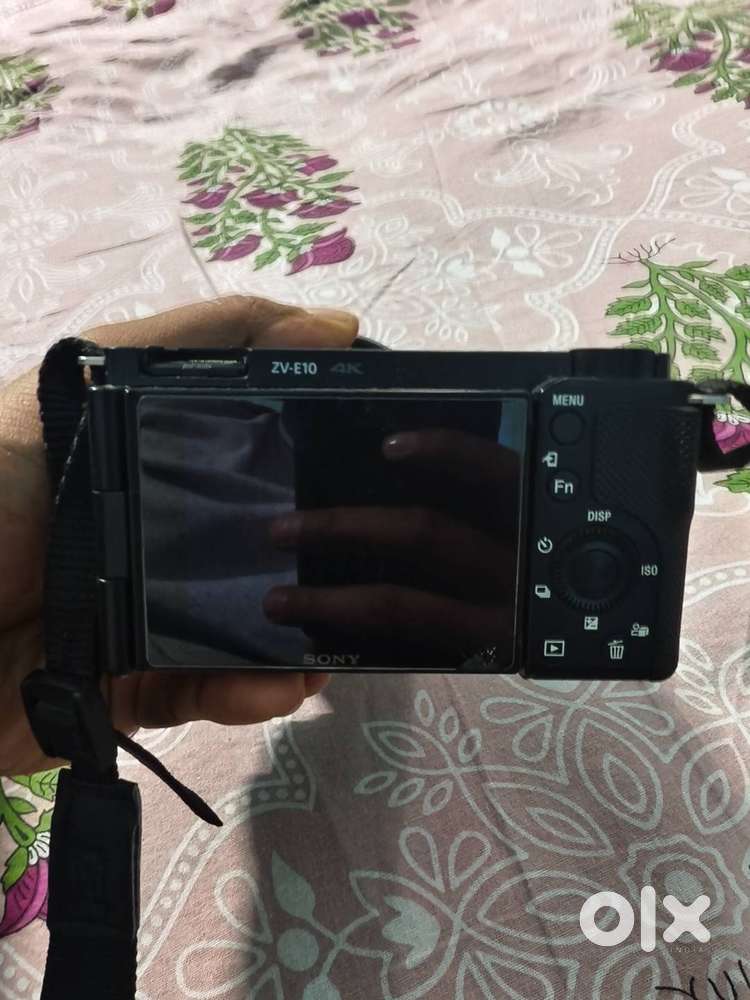 Sony zv e10 in first hand condition