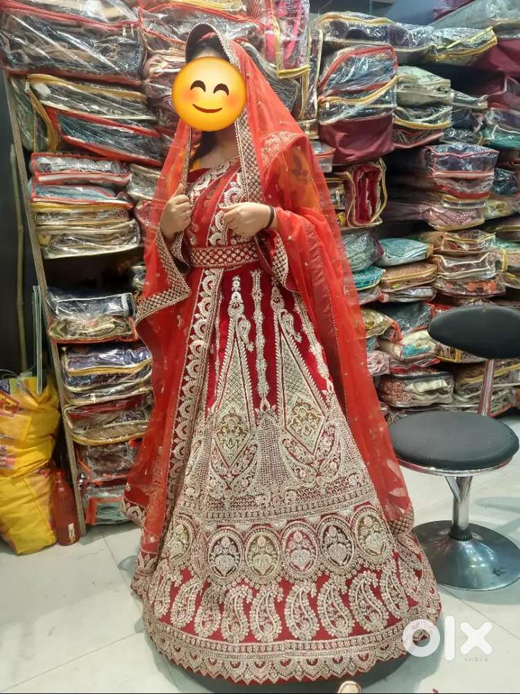 Bridal Lahenga used only one time and buys from Novelty mall church
