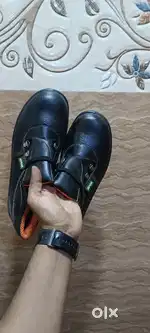 Safety Shoes unused new size 9 no.