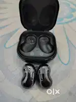 Samsung Galaxy earbuds live
