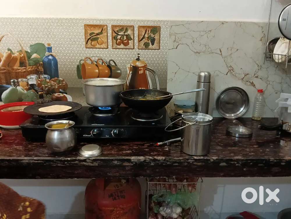 Sunflame brand gas Chula with three burner