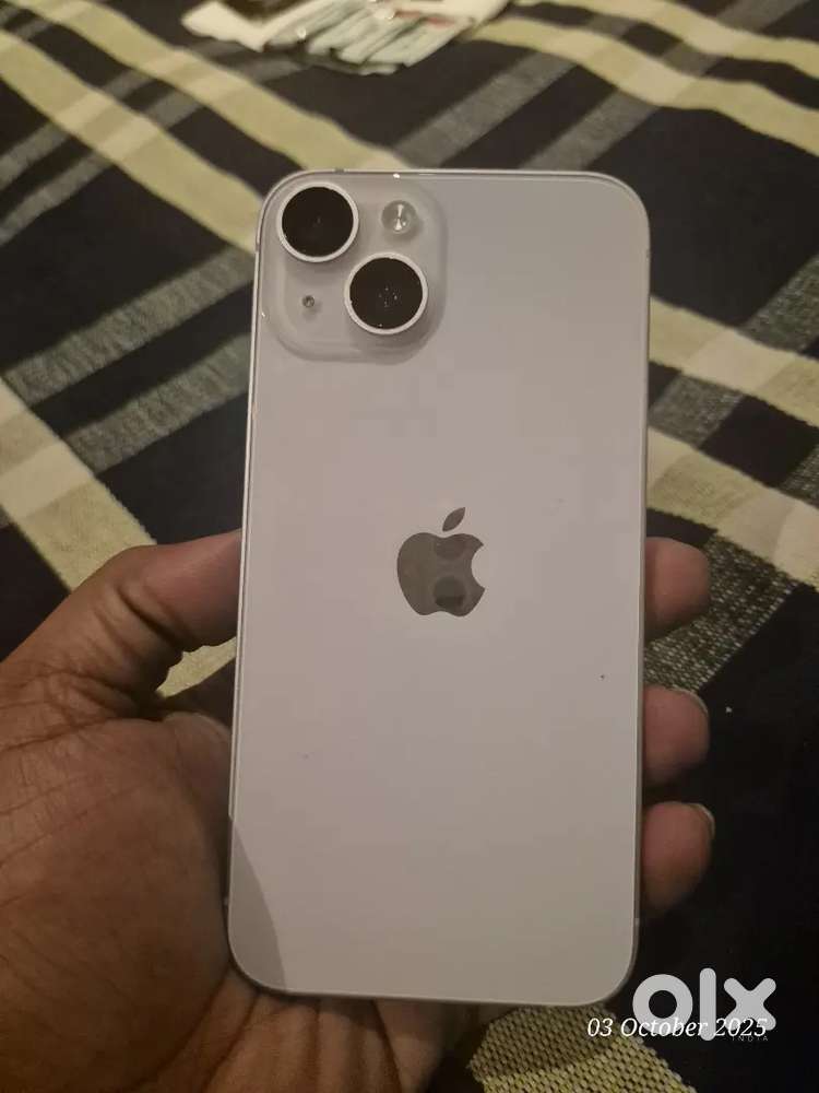 IPhone 14 pink