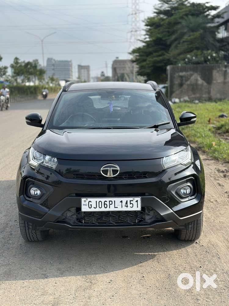 Tata Nexon, 2023, Petrol