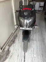 Bajaj pulsar 220
