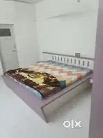 Koi room ya flat 1 bhk khali ho ayodhya chowk k pass to dm kre