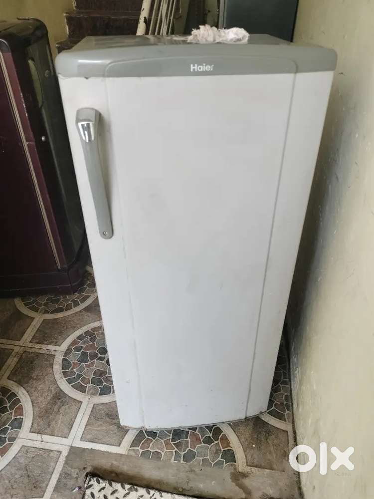 Higher refrigerator good condition single door 190 liter