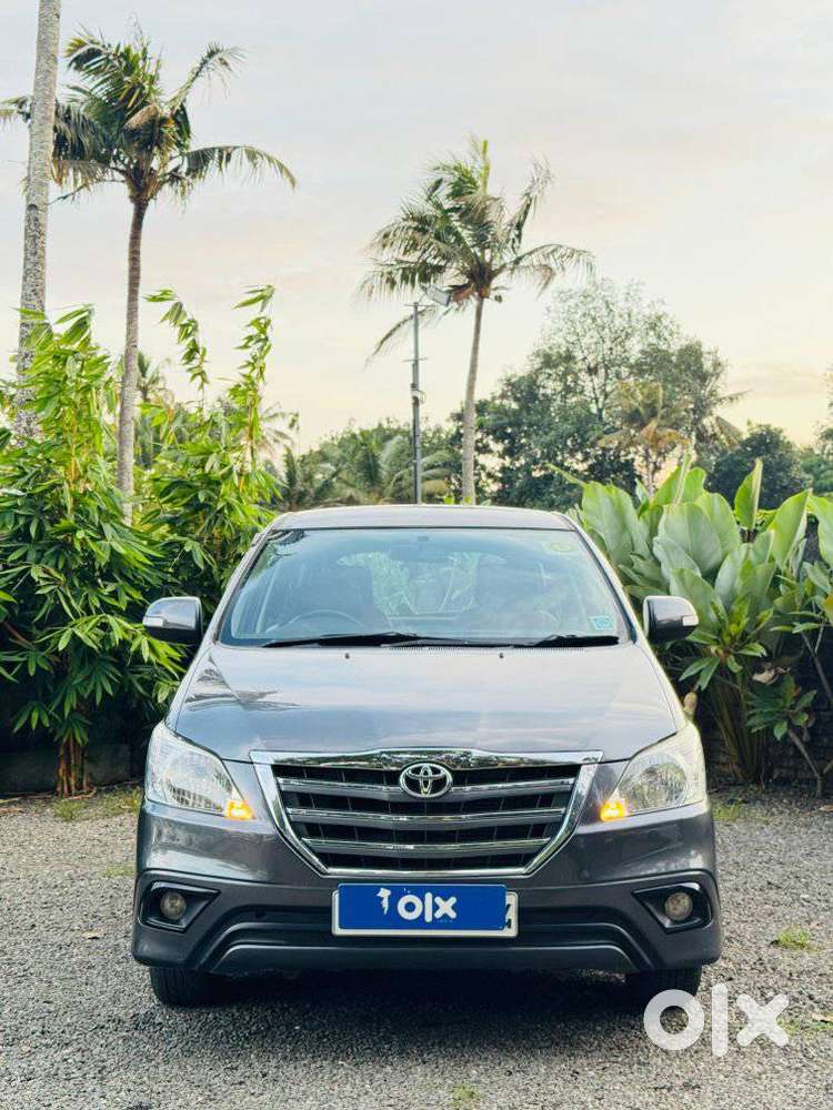 Toyota Innova 2.5 V 7 STR, 2015, Diesel