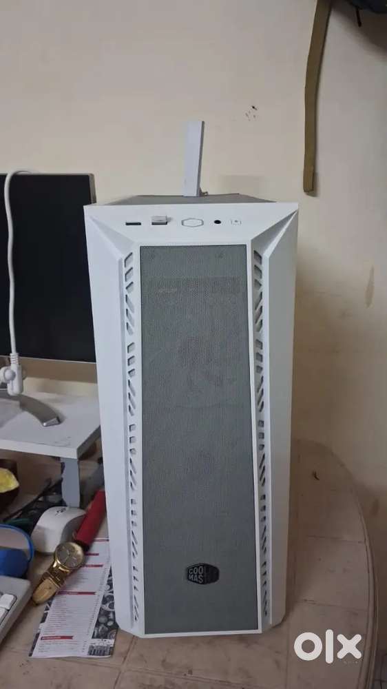PC cabinets for sale _ cooler master