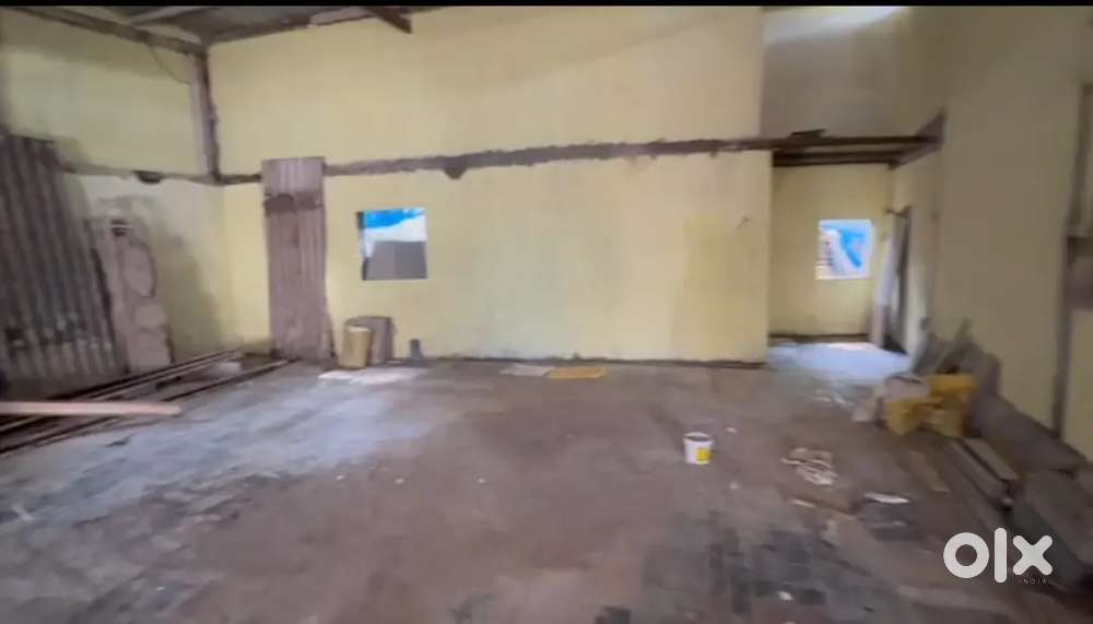 Commercial shop available in kalina 1100 carpet