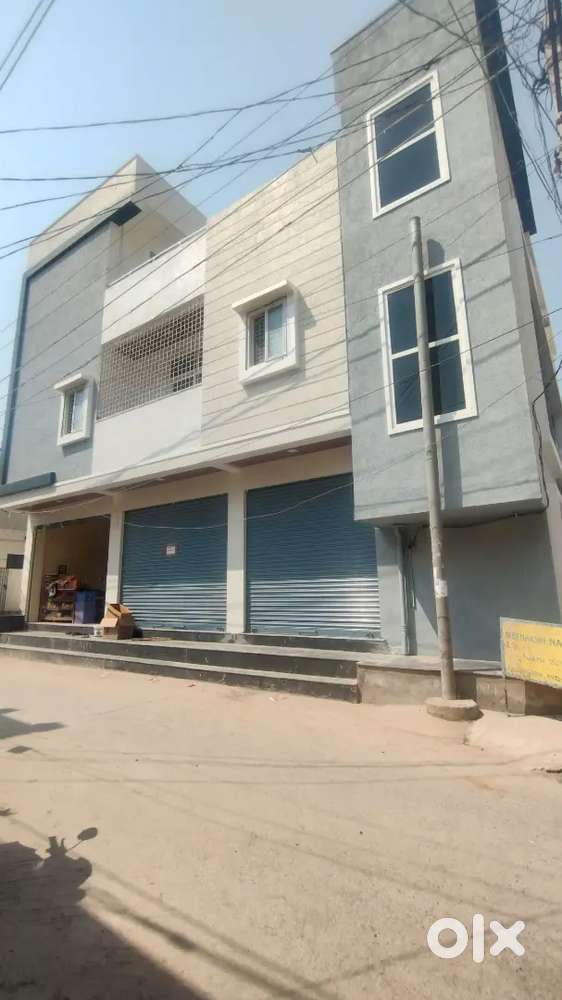 Double shutter for rent purpose