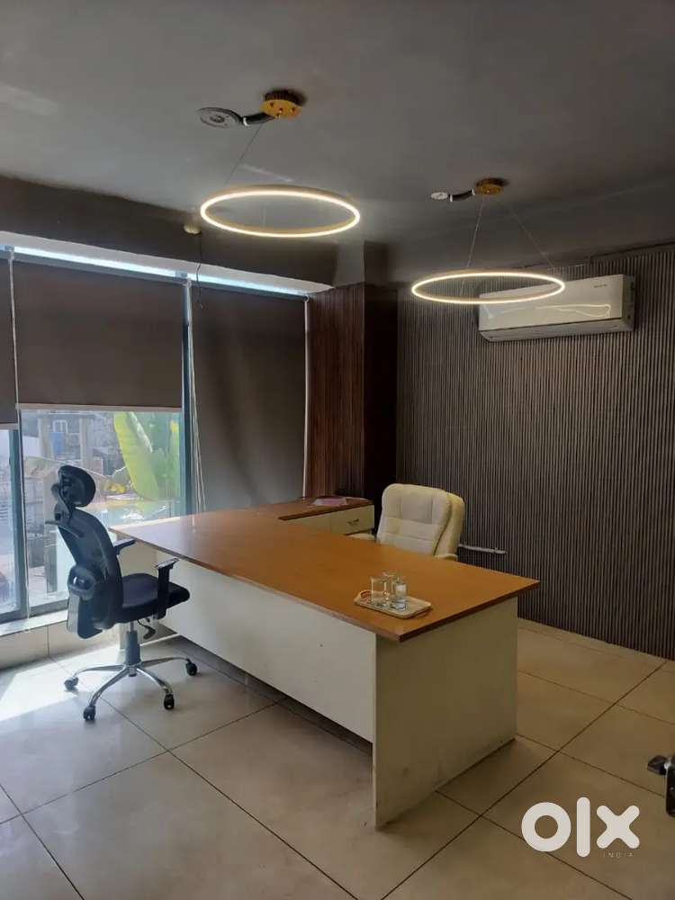 Fully furnished 2 cabin 100 seat near metro 15