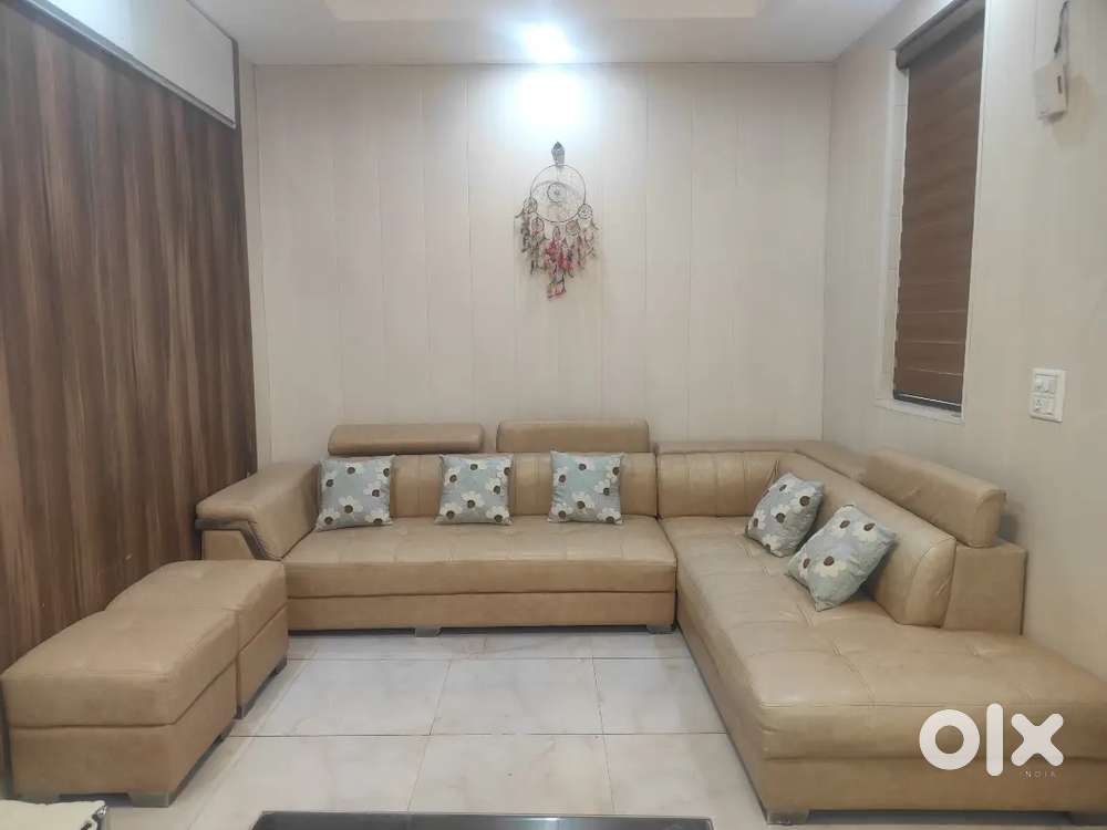 Selling of sofa set