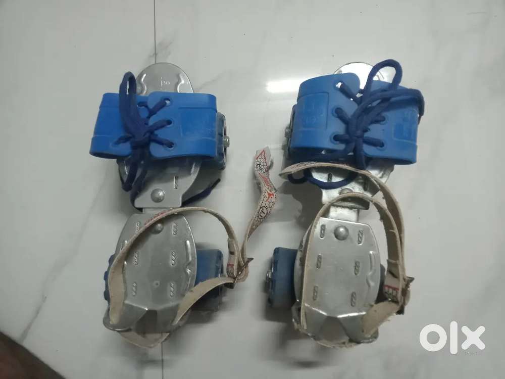 Jonex branded skates