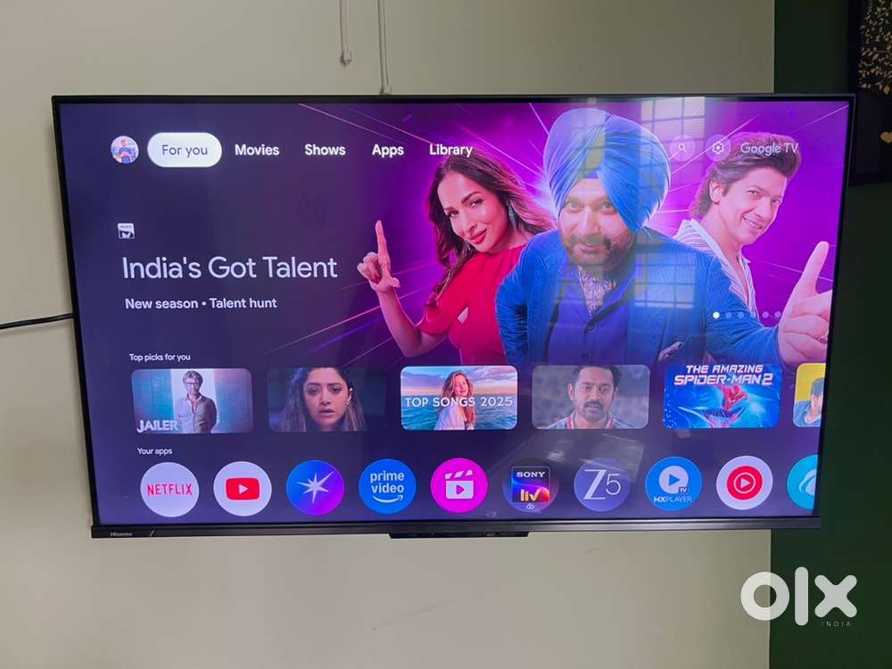 Hisense QLED E68N 43 inch TV with mount and extra warrenty