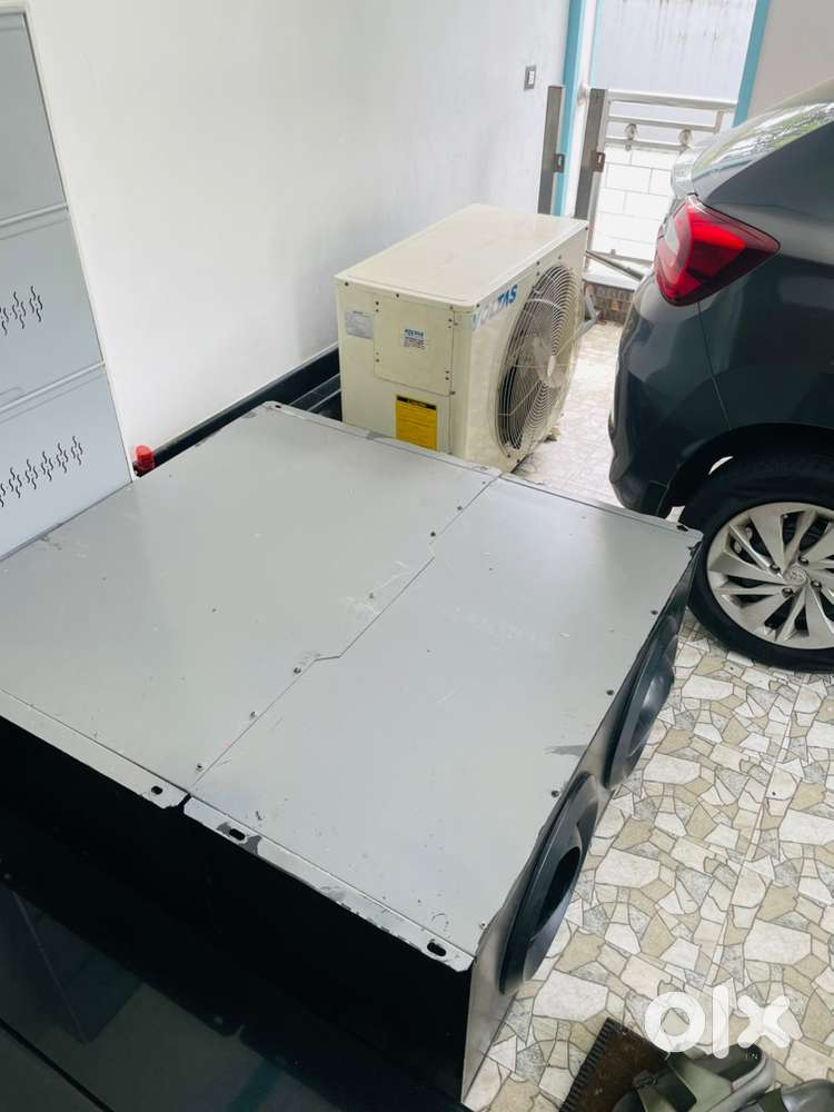 5.5 ton ductable Ac. VOLTAS