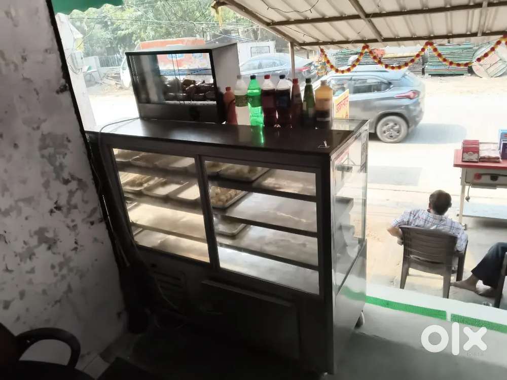 Sweet Display counter