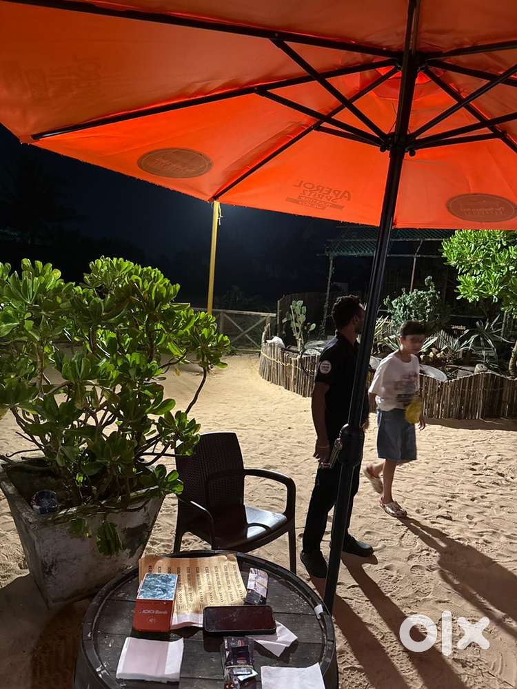 Service and hookah maker