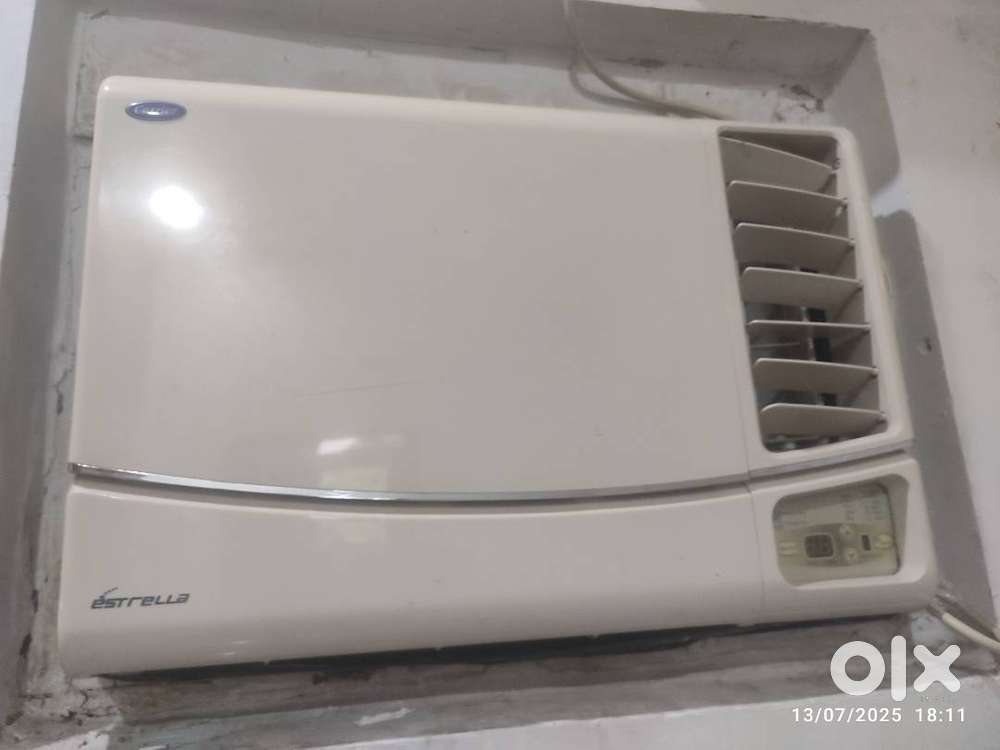 Carrier Window AC