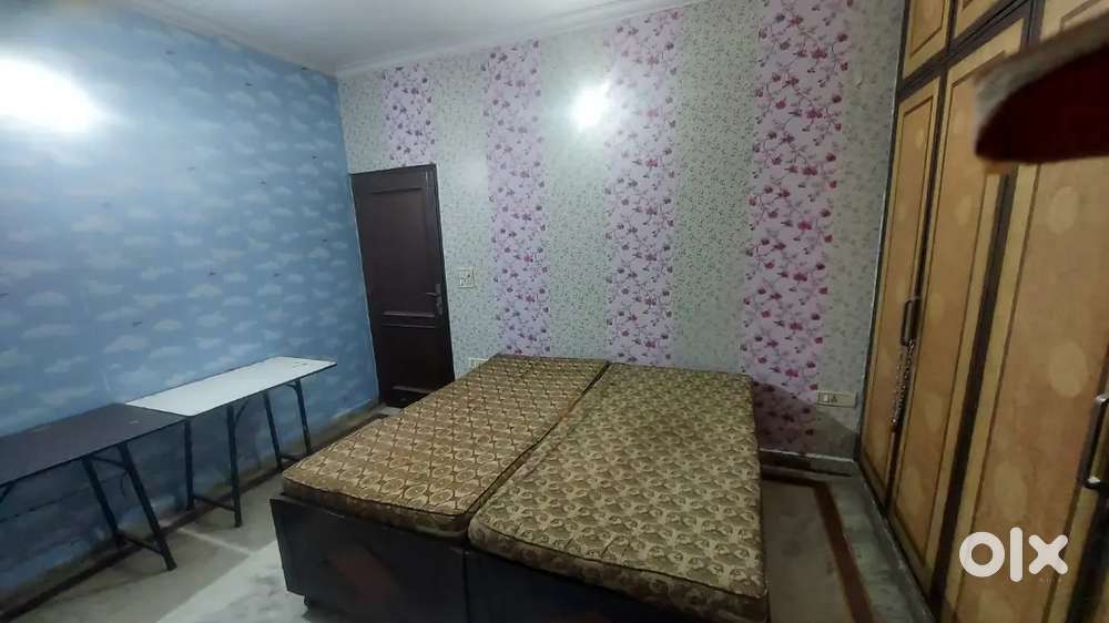 WITHOUT BROKERAGE GIRLS PG 1/2/3 SHARING NR METRO