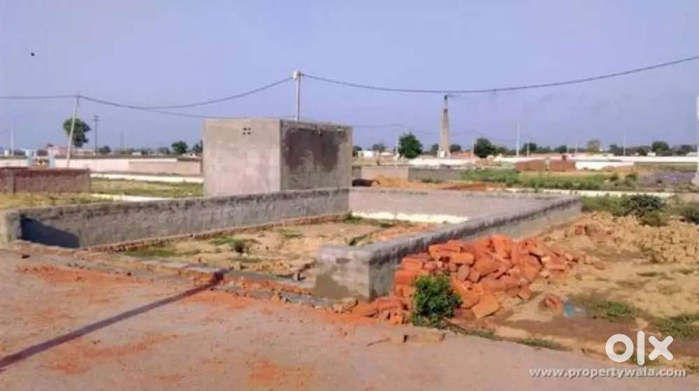 900sqr फीट मात्र 16 lakh में Gated Society in NOIDA sec145 16000/गज