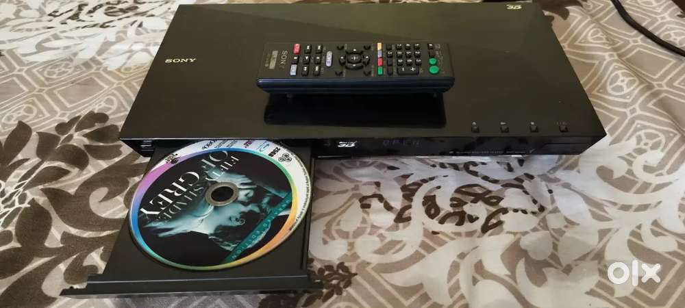 SONY BLU-RAY 3D  DVD PLAYER BDP- 4100