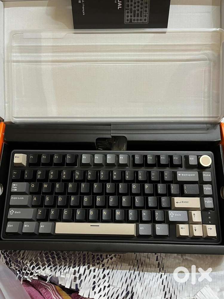 ROYAL KLUDGE R75 PRO brand new gaming keyboard