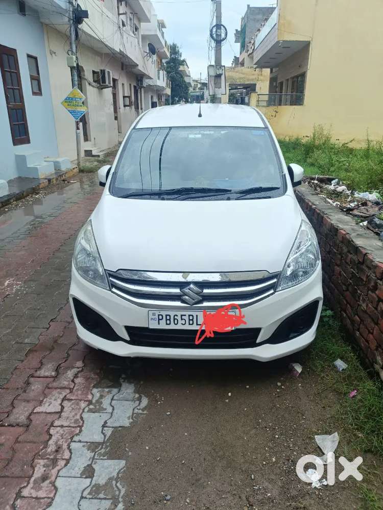 Maruti Suzuki Ertiga 2018 company fited cng