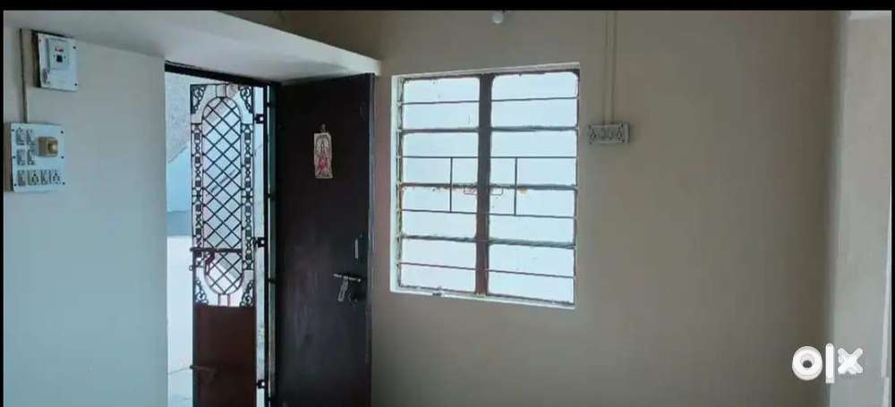 Separate room / flat on rent available for family and bachelor also.