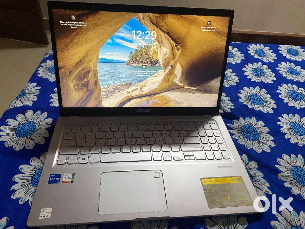Asus vivobook 15 laptop
