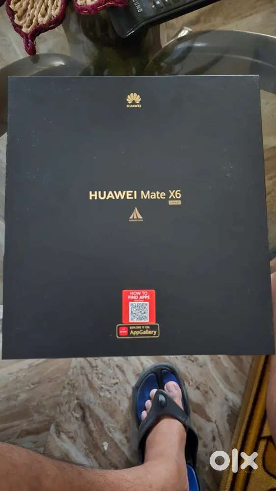 Huawei MATE X6 (12gb ram 512 gb storage)
