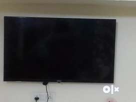 Onida tv sale smart and one Non smart led tv Panasonic