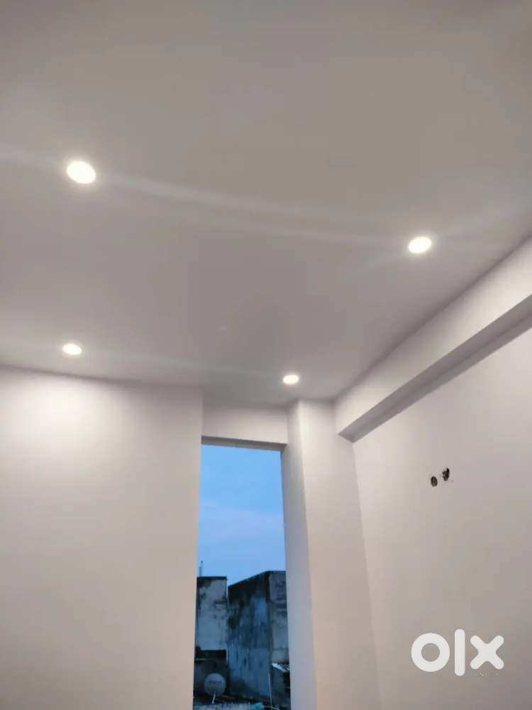 1 Bhkk available in vinamra khand 3