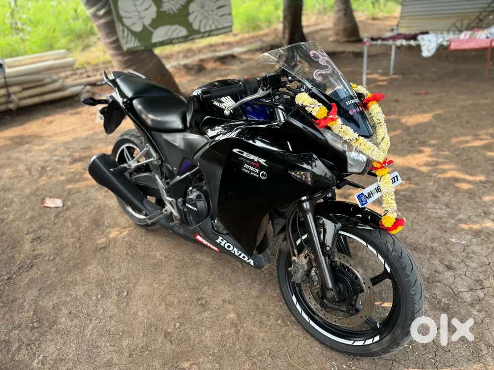CBR 250r 
2013 model 
Dual Channel ABS with combi break