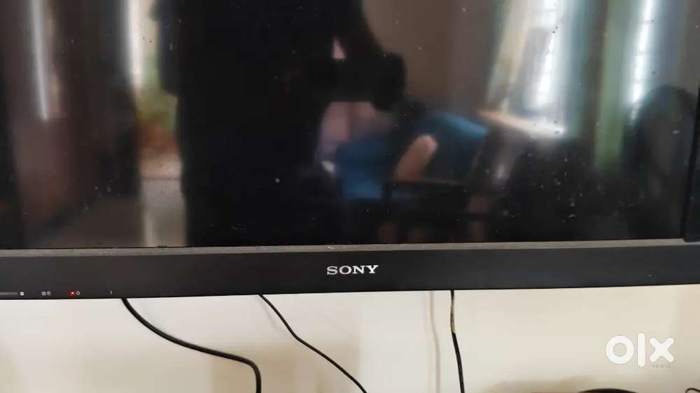 SONY LCD 32 INCHES