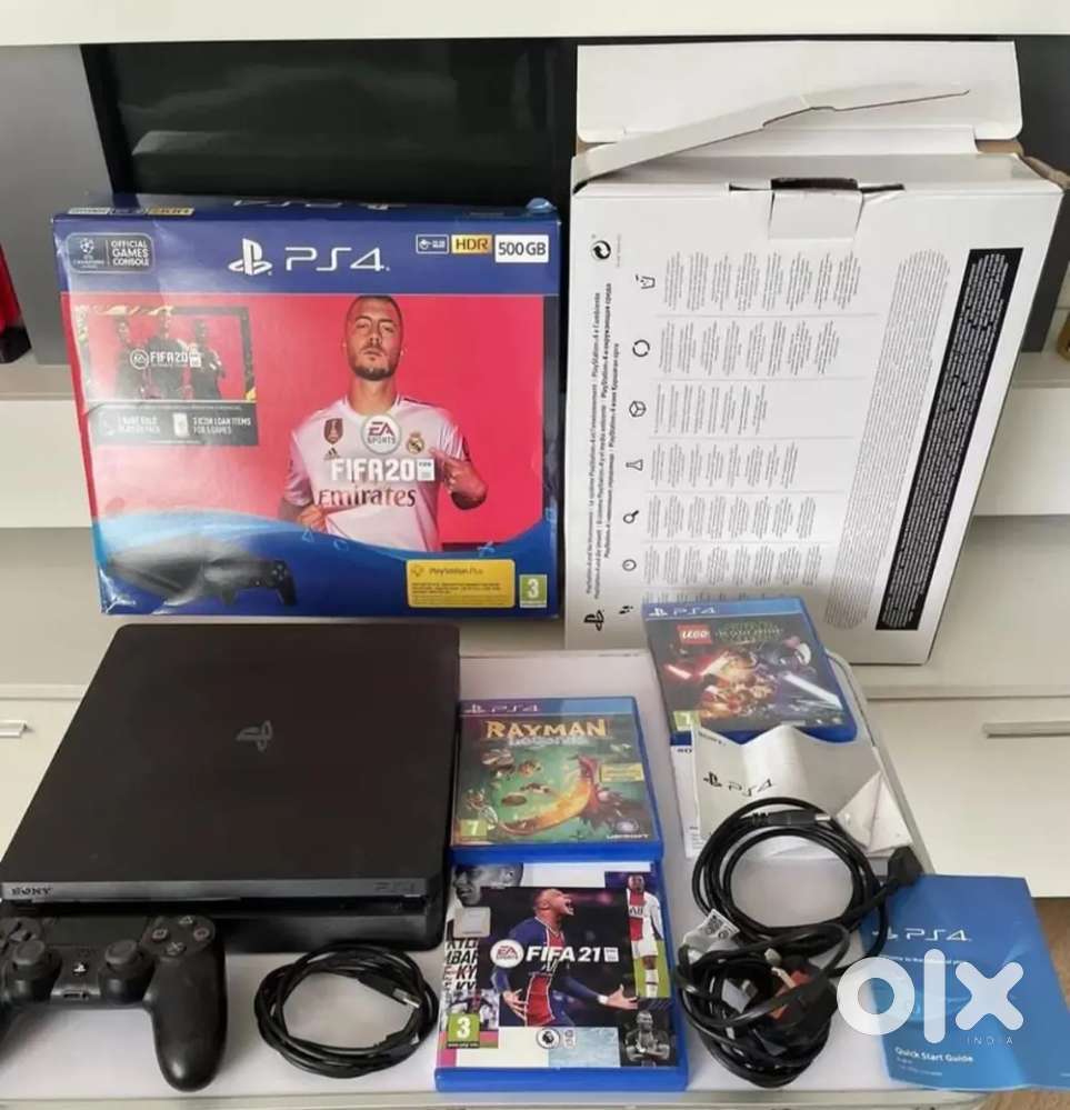 Sony PlayStation 4 (ps4) Black Slim 500GB Console Boxed Bundle