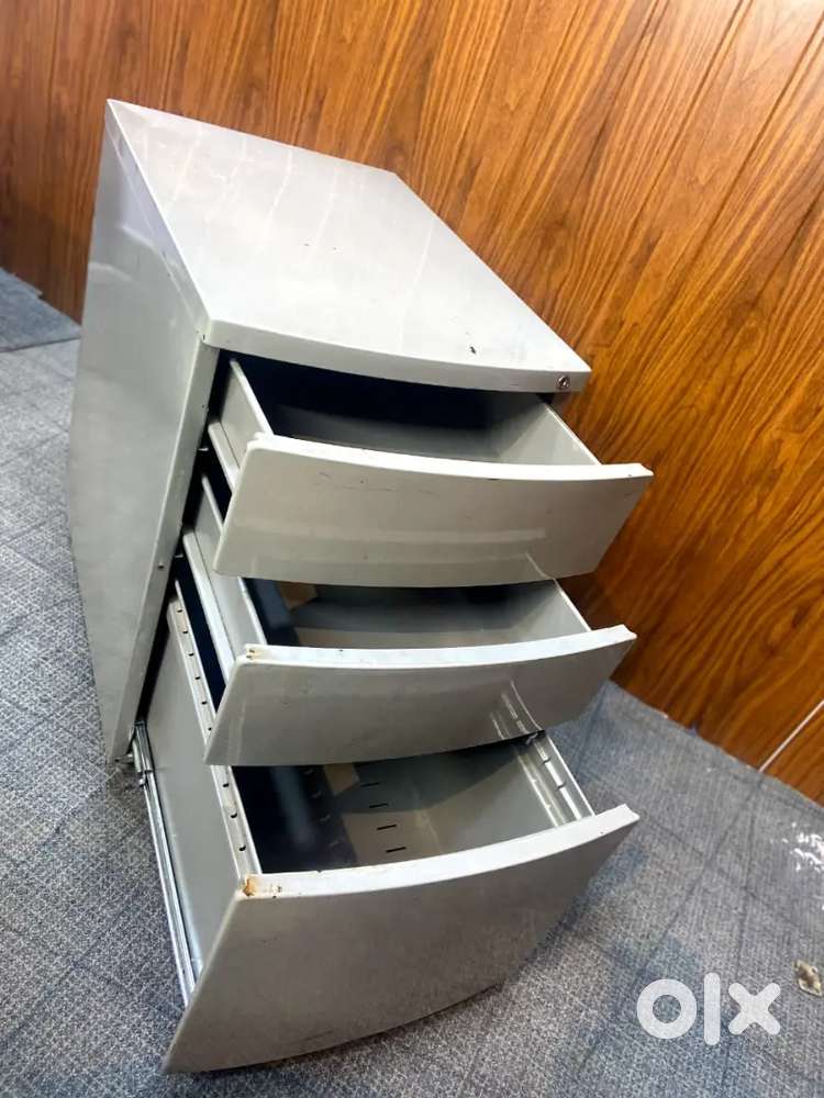 USED METAL STORAGE DRAWERS FOR SALE
