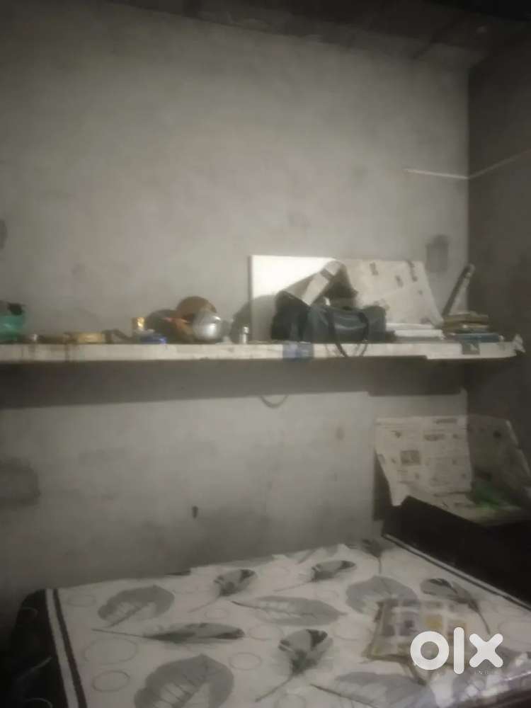 Room for rent well maintained newly builed